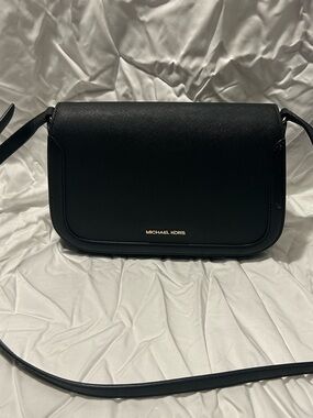 Minimalist Black Saddle Crossbody Bag